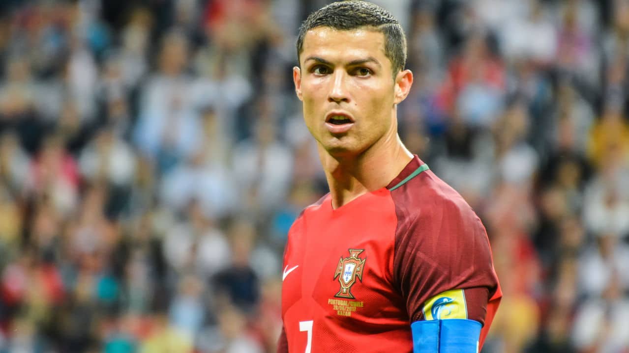 Fortuna de Cristiano Ronaldo ultrapassa PIB de uma nação inteira; saiba qual 31 Fortuna de Cristiano Ronaldo ultrapassa PIB de uma nacao inteira