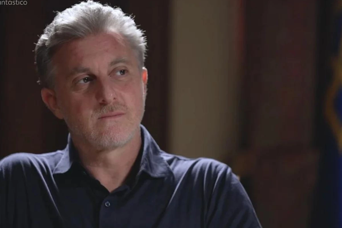 Luciano Huck conta tenso encontro com Zelensky em meio a ofensiva russa: ‘Não está tudo bem’ 31 Luciano Huck conta tenso encontro com Zelensky em meio a