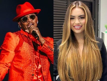 Ne-Yo dá apalpada em bumbum de fã brasileira dentro de camarim. Veja! 31 Ne-Yo dá apalpada em bumbum de fã brasileira dentro de camarim. Veja!