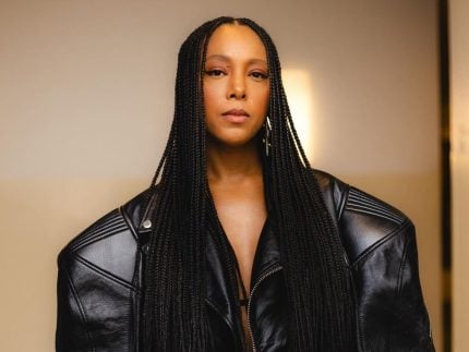 Negra Li é batizada em igreja evangélica com doutrina radical. Entenda! 31 Negra Li é batizada em igreja evangélica com doutrina radical. Entenda!