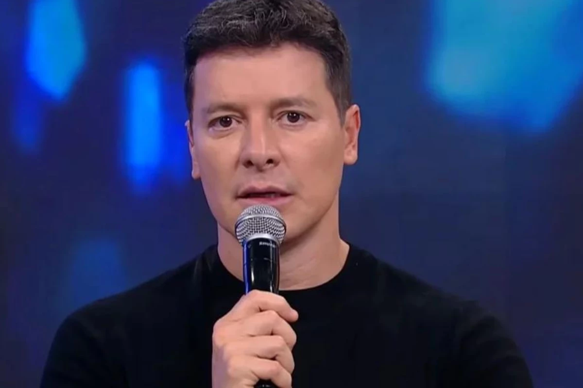 Rodrigo Faro fala sobre futuro na Record e possível troca de emissora: ‘A gente não sabe o que vai acontecer’ 31 Rodrigo Faro fala sobre futuro na Record e possivel troca