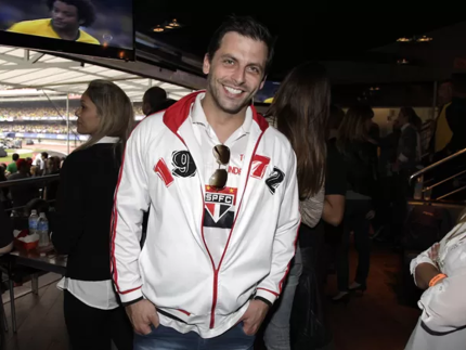 São Paulo chegou a consenso com Henri Castelli para uso de camarotes no Morumbis 31 São Paulo chegou a consenso com Henri Castelli para uso de camarotes no Morumbis