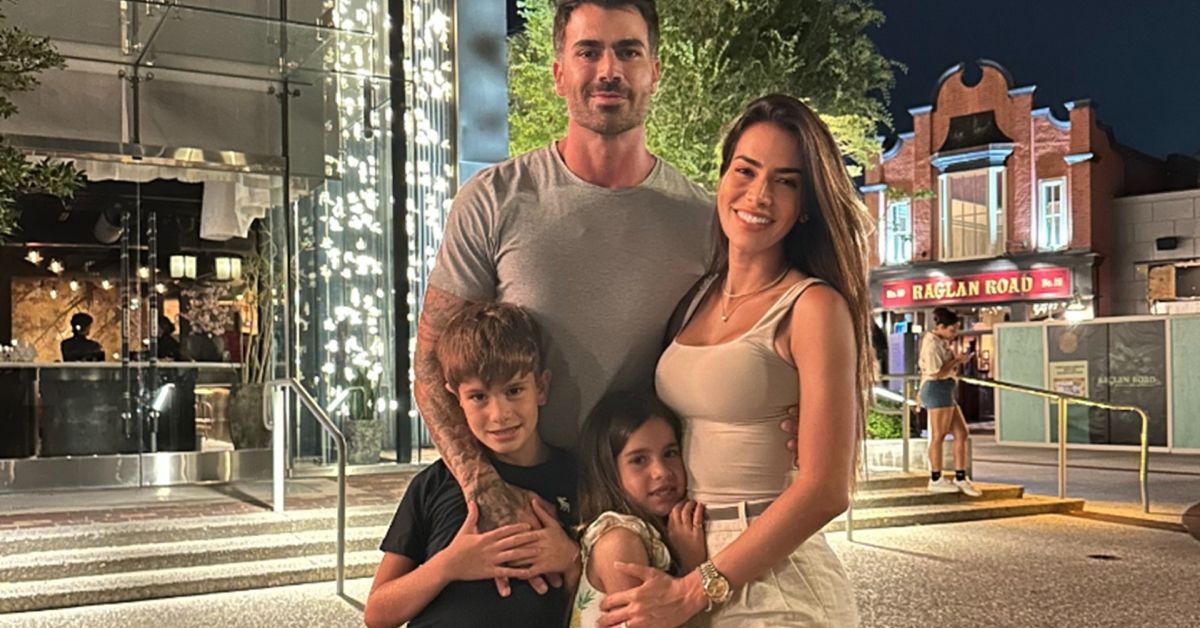 Adriana SantAnna expoe impacto furacao Milton em sua mansao Mais