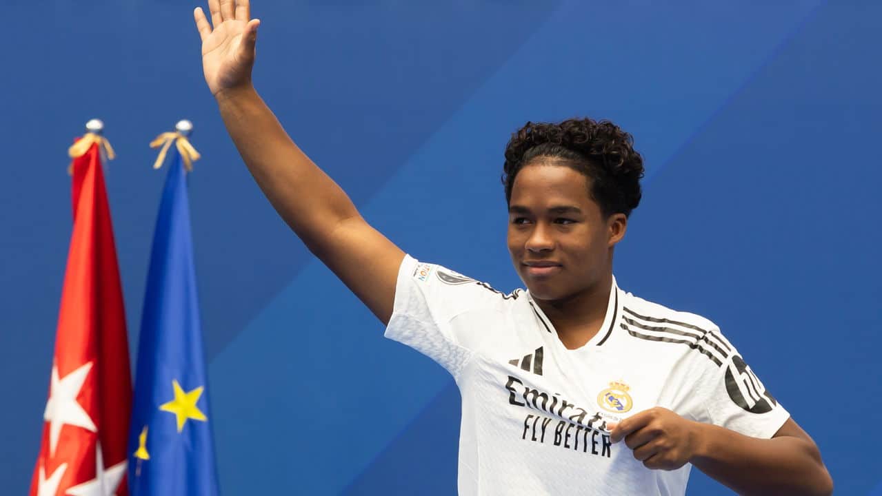 Aprendi a nao dar bola Endrick comenta sobre pressao no