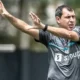 Clausula de contrato pode salvar Fabio Carille como tecnico do.webp