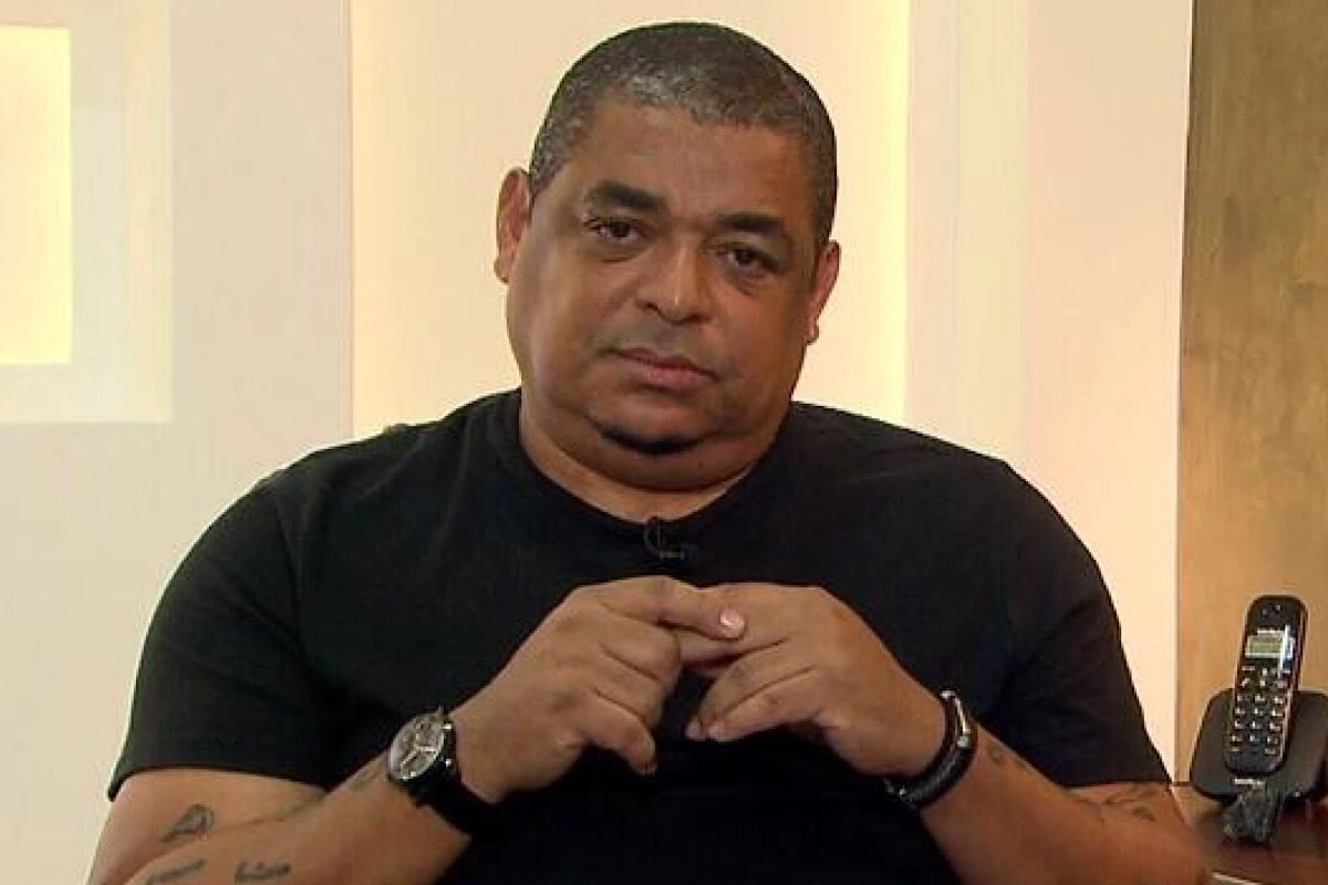 Cobrado por pensão na Justiça, Vampeta se revolta e expõe intimidade das filhas: ‘Já dão pra caramba’ 31 Cobrado por pensao na Justica Vampeta se revolta e