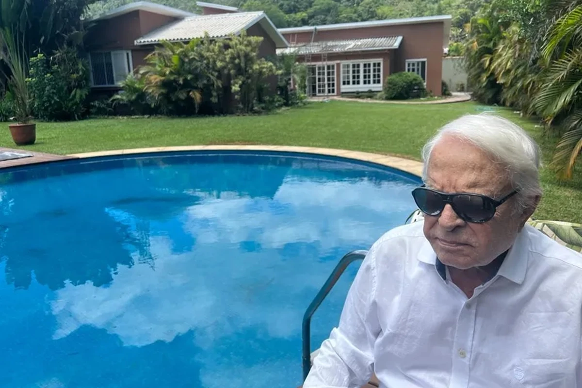 Este é o valor pelo qual a mansão de Cid Moreira foi vendida; jornalista faleceu aos 87 anos 31 Este e o valor pelo qual a mansao de Cid