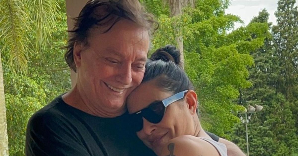 Fabio Jr abre o album de fotos de familia e