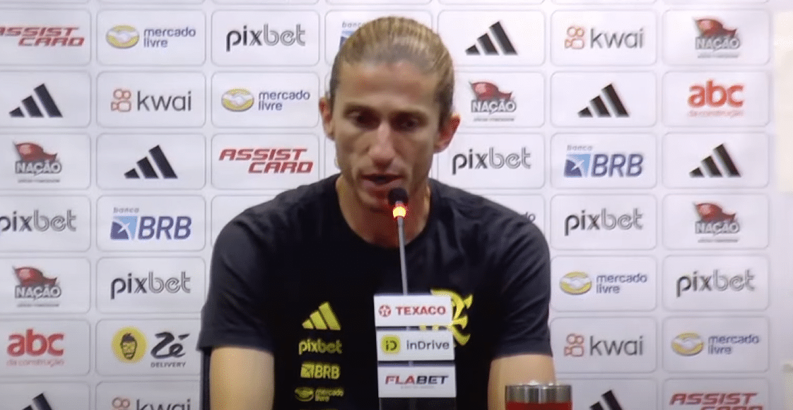 Filipe Luís elogia Ceni e agradece o legado de Tite por não ser um 'caos' 31 Filipe Luis elogia Ceni e agradece o legado de Tite
