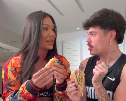 Gracyanne Barbosa come fast food pela primeira vez e reação surpreende 31 Gracyanne Barbosa come fast food pela primeira vez e reação surpreende