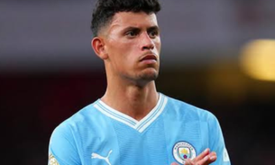 Jogador brasileiro do Manchester City acusado de roubar celular é preso na Espanha