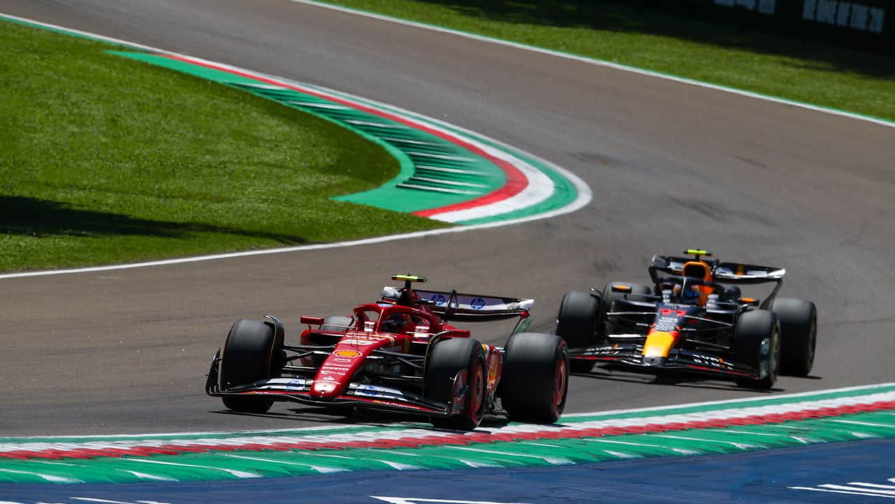 McLaren revoltada: punição a Verstappen é chamada de "ridículo" 31 McLaren revoltada punicao a Verstappen e chamada de ridiculo