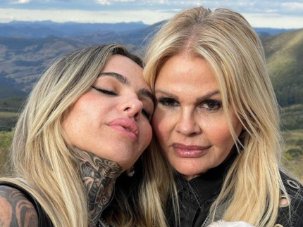 Monique Evans fala sobre luta contra depressão e o que deixa a esposa com ciúmes 31 Monique Evans fala sobre luta contra depressão e o que deixa a esposa com ciúmes