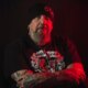 Morre ex vocalista da banda Iron Maiden aos 66 anos gravadora