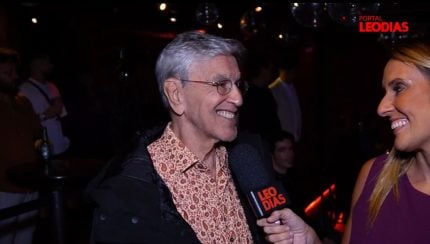 Caetano Veloso elogia Ana Morais, fala de suas músicas e de shows extras com Bethânia 31 Na estreia solo de Ana Morais, Caetano Veloso ressalta o talento da nova geração
