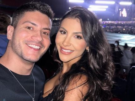 Namorada de Arthur Aguiar enfrenta dificuldades para emagrecer pós-parto 31 Namorada de Arthur Aguiar enfrenta dificuldades para emagrecer pós-parto