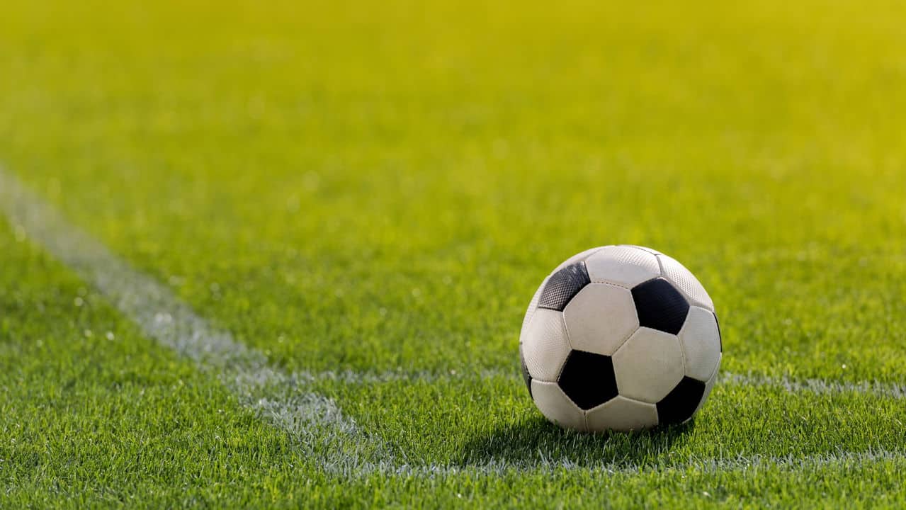 Polêmica: time de futebol feminino escala atletas com barba e chama atenção 31 Polemica time de futebol feminino escala atletas com barba e