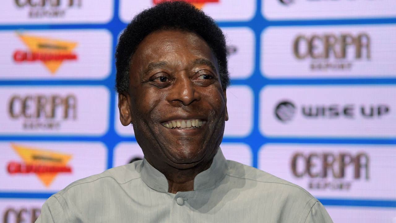 Por que Pelé nunca ganhou a Bola de Ouro? Entenda a ausência do rei 31 Por que Pele nunca ganhou a Bola de Ouro Entenda