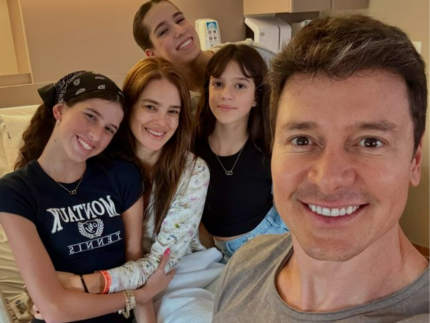 Rodrigo Faro posta foto com Vera Viel e família após cirurgia: “Agradecer a cura” 31 Rodrigo Faro posta foto com Vera Viel e família após cirurgia: “Agradecer a cura”