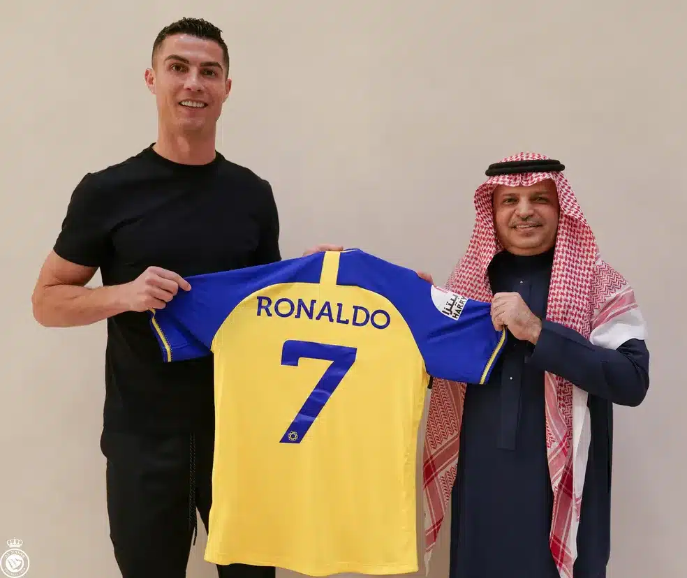 Salarios Astronomicos A disputa de Neymar e Cristiano no Oriente.webp