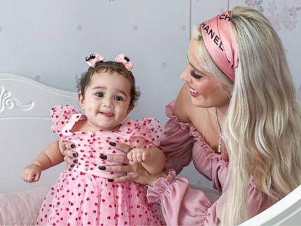 Sangue de atleta! Filha de Karoline Lima e Militão encanta ao imitar Rebeca Andrade 31 Sangue de atleta! Filha de Karoline Lima e Militão encanta ao imitar Rebeca Andrade