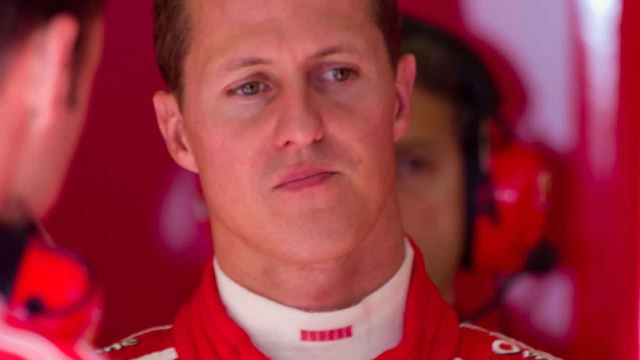 Schumacher é “visto em público” pela 1ª vez, 11 anos após seu acidente 31 Schumacher e visto em publico pela 1a vez 11 anos