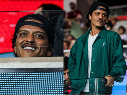 Tá em todas! Bruno Mars invade o Maracanã e vira torcedor de carteirinha no Fla x Flu 31 Tá em todas! Bruno Mars invade o Maracanã e vira torcedor de carteirinha no Fla x Flu
