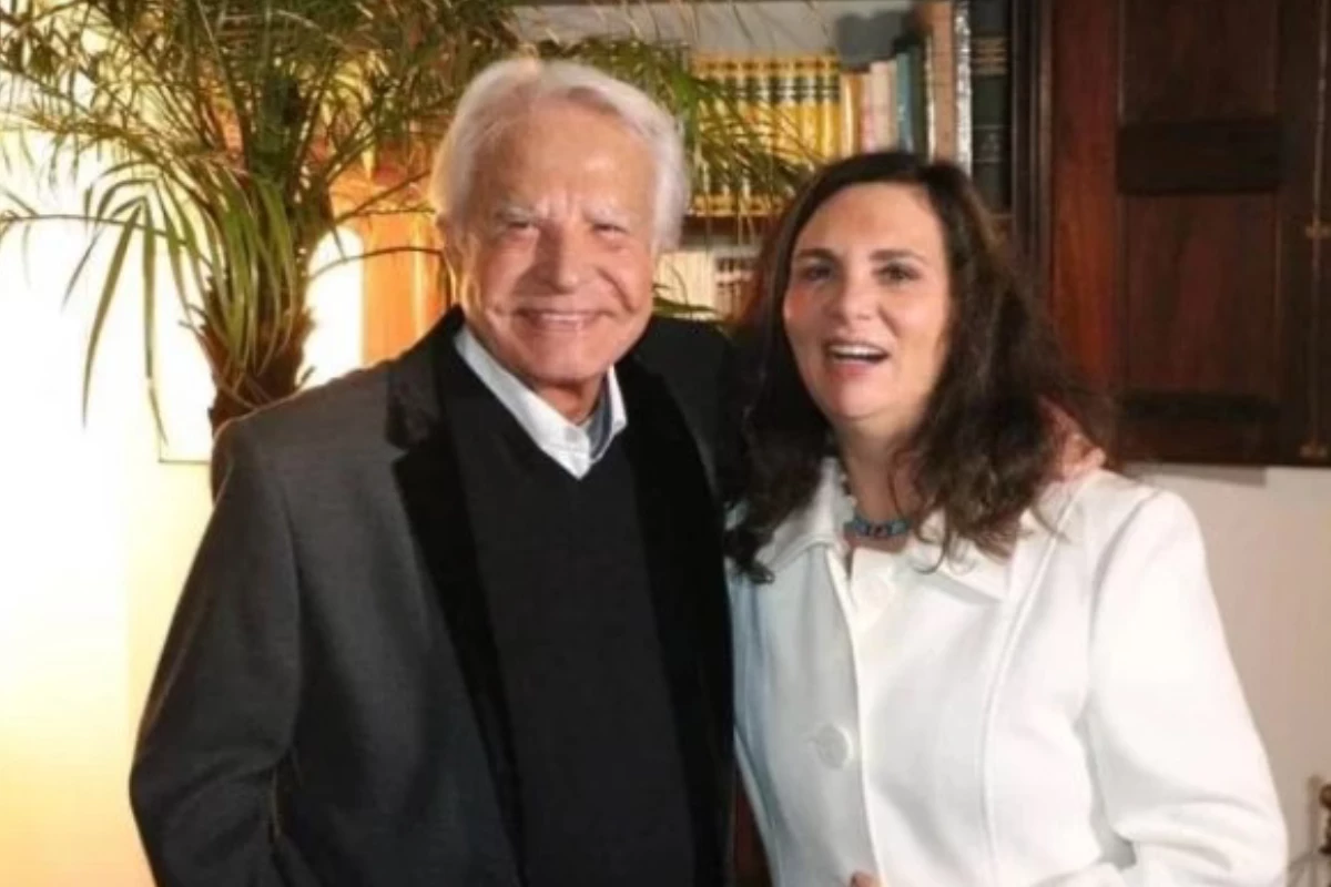 Viúva de Cid Moreira emociona ao lembrar acordo com o jornalista: ‘Ele não cumpriu a parte dele’ 31 Viuva de Cid Moreira emociona ao lembrar acordo com o