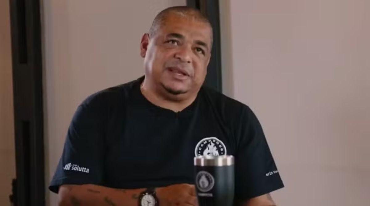 'uma de 23 anos e outra de 21' 31 uma de 23 anos e outra de 21