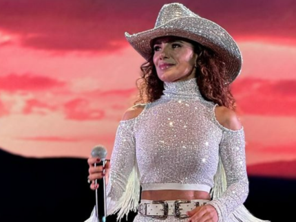 Paula Fernandes faz pegadinha com motorista de aplicativo: “Ela canta bem?” 31 Acessível sim! Paula Fernandes comenta achismo sobre não conseguir namorado