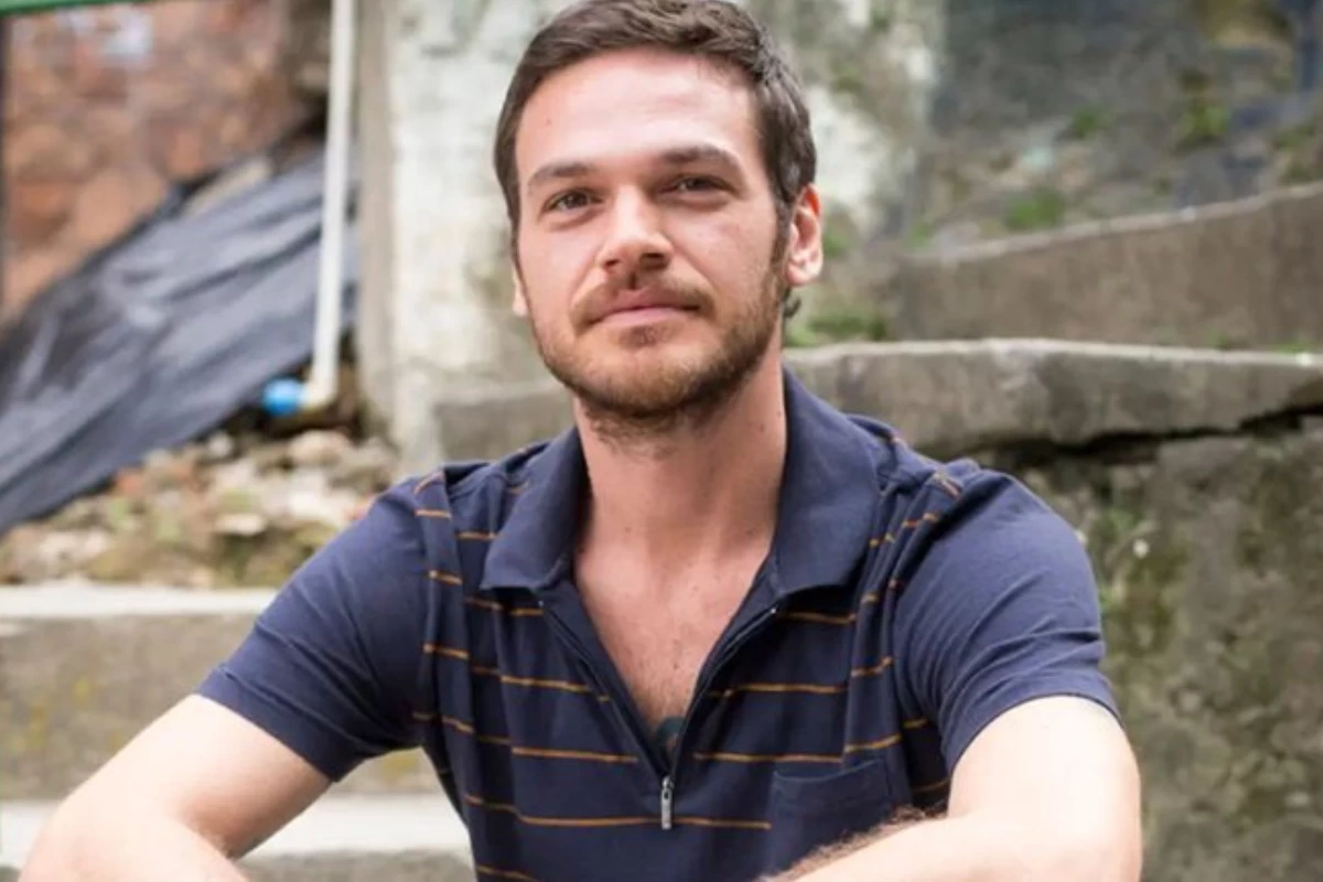 Aos 42 anos, Emílio Dantas expressou arrependimento de papel em novela: ‘Jamais deveria ter aceitado’ 31 Aos 42 anos Emilio Dantas expressou arrependimento de papel em