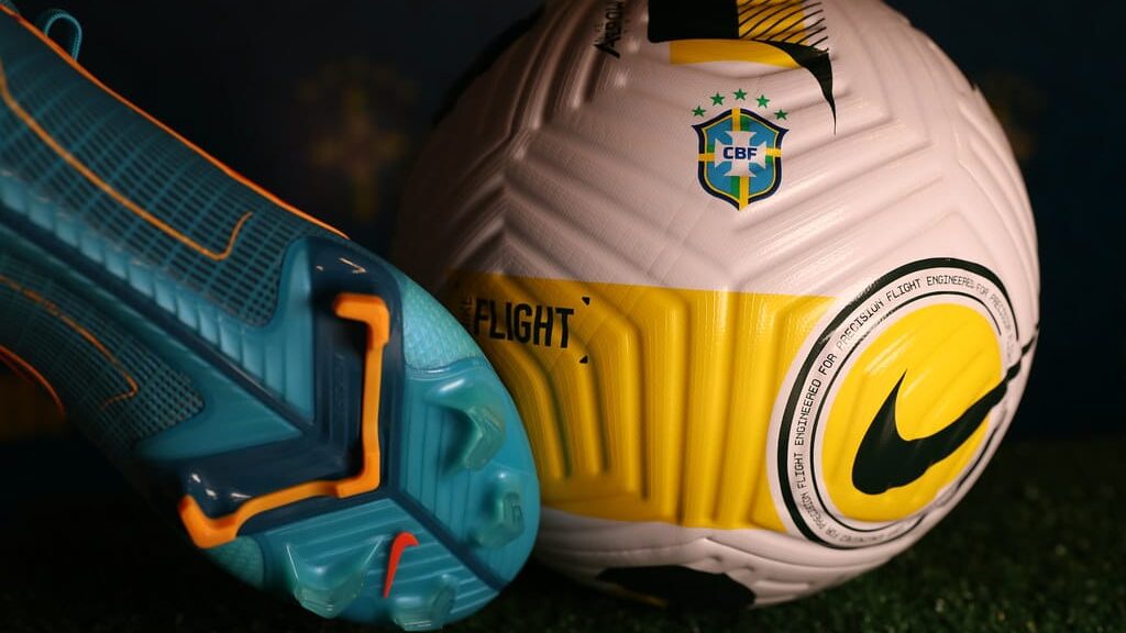 CBF busca acordo de meio bilhão para renovar com a Nike 31 Brasil em campo hoje Confira os jogos pelas Eliminatorias Sul Americanas