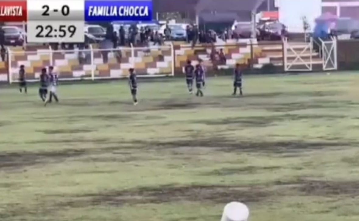 CENAS FORTES: jogador é fatalmente atingido por raio durante partida de futebol; VEJA VÍDEO 31 CENAS FORTES jogador e fatalmente atingido por raio durante partida