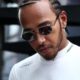 Com a bandeira do Brasil Hamilton faz homenagem emocionante a