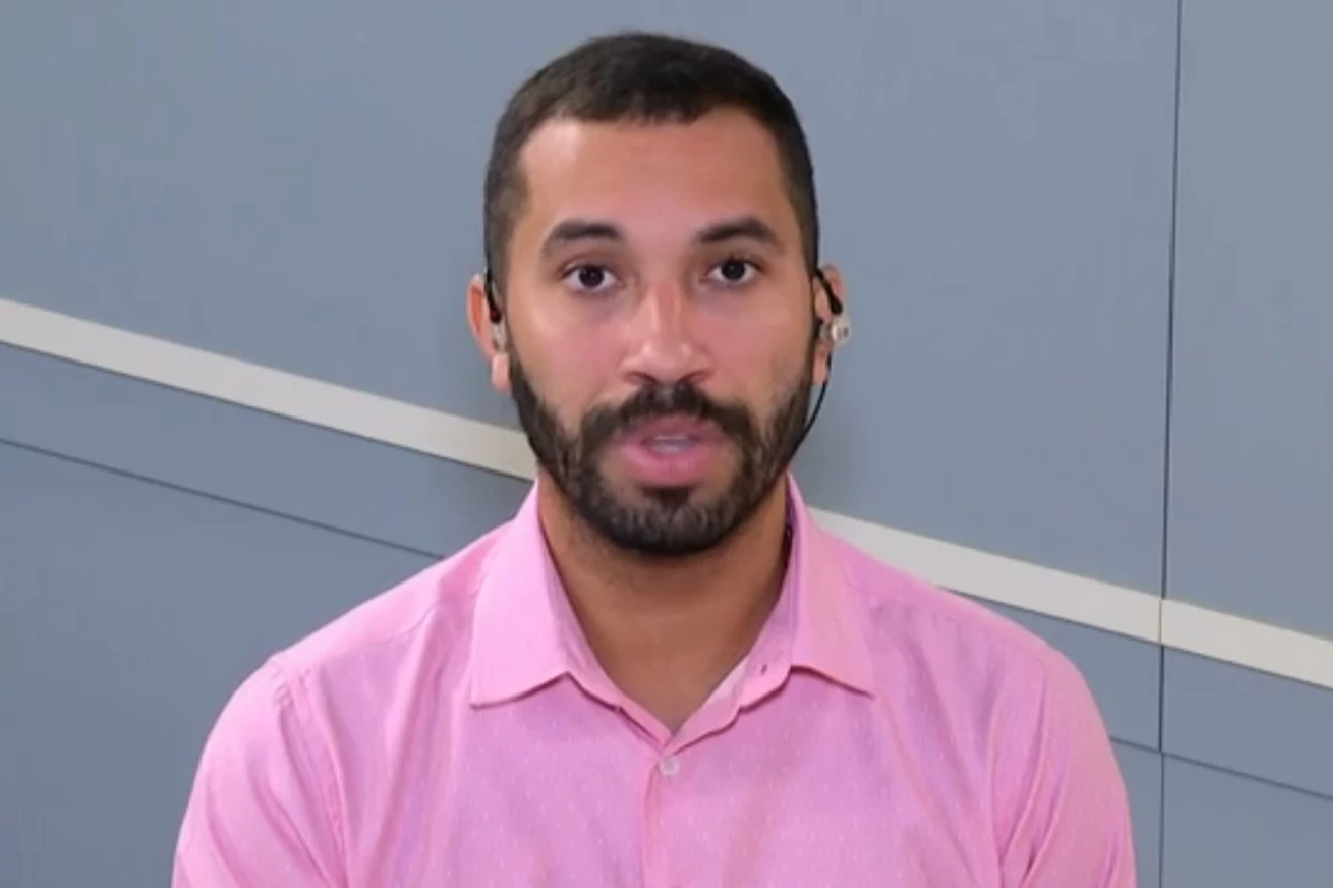Ex-BBB Gil do Vigor é retido por policiais em aeroporto dos Estados Unidos; detalhes são expostos 31 Ex BBB Gil do Vigor e retido por policiais em aeroporto