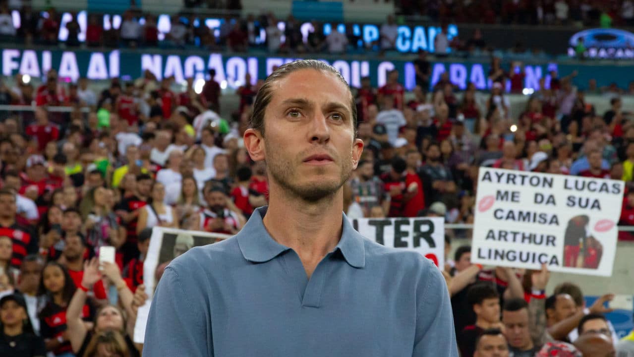 Você não vai acreditar no salário de Filipe Luís como técnico do Flamengo! 31 Filipe Luis nega qualquer problema com Gabigol apos vitoria