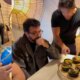 Gula Padre Fabio de Melo e filmado em restaurante e