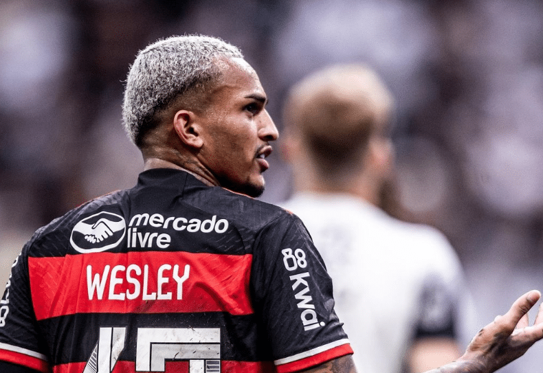 Milan faz sondagem por Wesley, mas Flamengo empurra proposta para próximo ano 31 Milan faz sondagem por Wesley mas Flamengo empurra proposta para