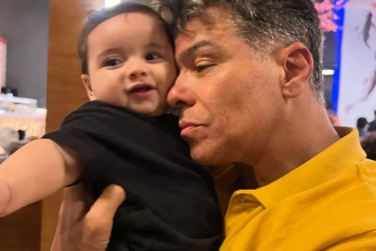 Neto de Maurício Mattar é internado na UTI com bronquiolite aguda: ‘Ele foi furado muitas vezes’ 33 Neto de Mauricio Mattar e internado na UTI com bronquiolite