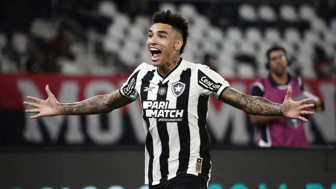 Oferta milionária? Textor revela interesse de times da Premier League em Igor Jesus 31 Oferta milionaria Textor revela interesse de times da Premier League