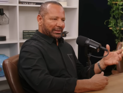 Pai de Neymar diz que ganhava mais dinheiro que o filho: “Fiquei rico antes dele” 31 Pai de Neymar diz que ganhava mais dinheiro que o filho: “Fiquei rico antes dele”