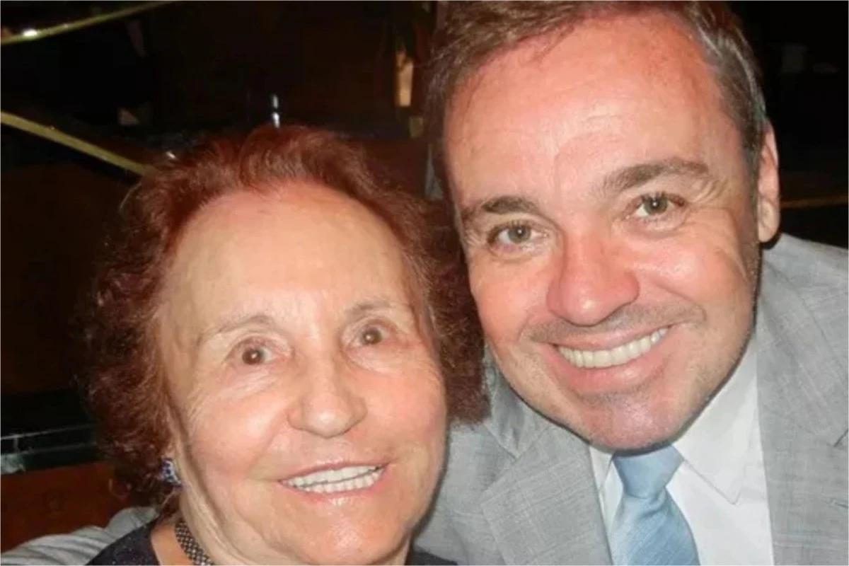 Revelado o segredo que Gugu Liberato contou à sua mãe antes de falecer; ele tinha uma grave doença 31 Revelado o segredo que Gugu Liberato contou a sua mae