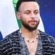 Stephen Curry garante o podio dos bilionarios da NBA apos