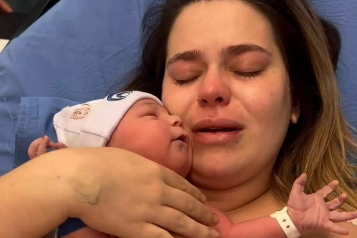 Viih Tube compartilha detalhes sobre o parto de Ravi e sua recuperação: ‘Minha hemoglobina abaixou muito’ 31 Viih Tube compartilha detalhes sobre o parto de Ravi e