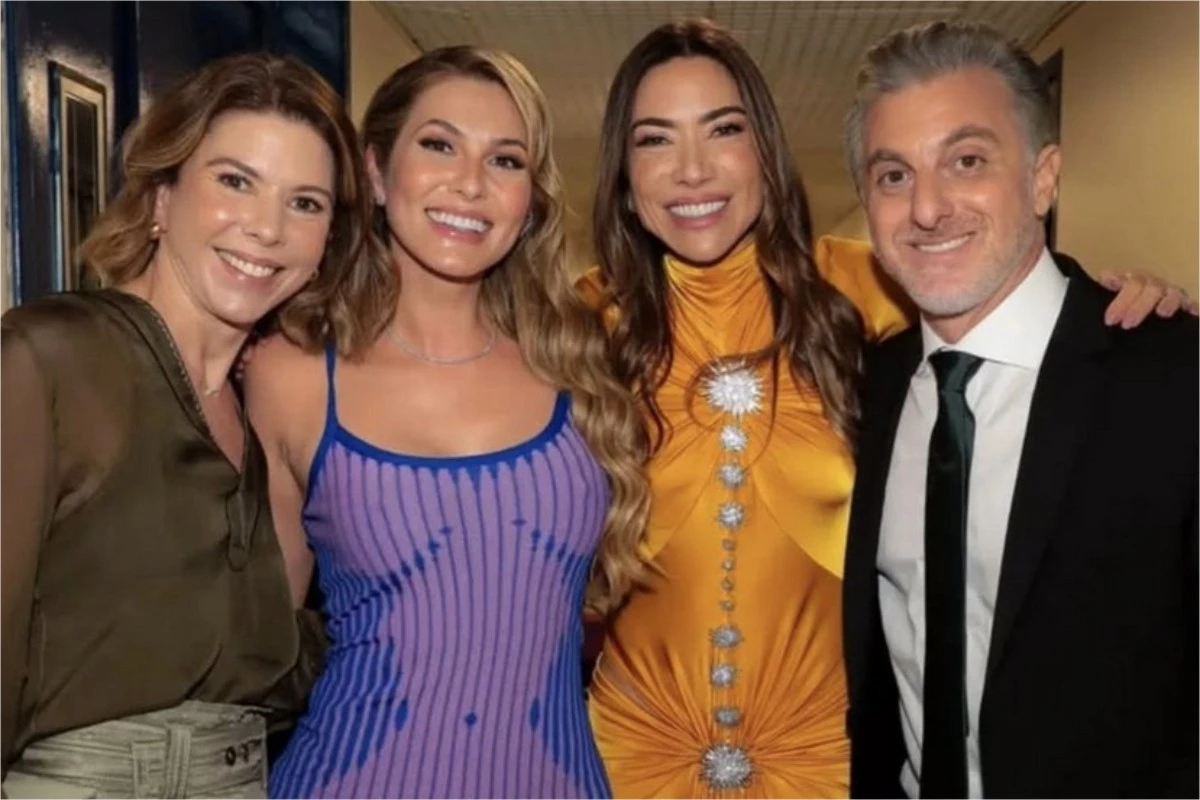 Após trocarem farpas, Lívia Andrade ganha presente de Patrícia Abravanel e as duas aparecem em clima de paz 31 Apos trocarem farpas Livia Andrade ganha presente de Patricia Abravanel