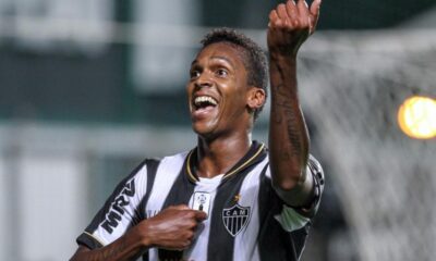 Atacante Jo ex jogador do Atletico mineiro e preso em Contagem