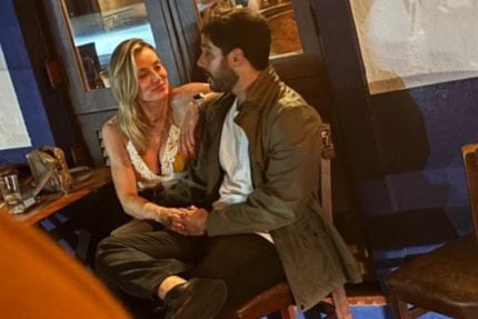 Bar, cerveja e romance! Duda Nagle vive novo amor. Veja o flagra! 31 Bar, cerveja e romance! Duda Nagle vive novo amor. Veja o flagra!