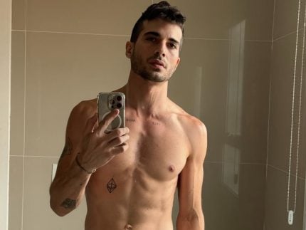 Então é Natal! Fiuk liga para garota de programa e flerta com influenciador 31 Entao e Natal Fiuk liga para garota de programa e