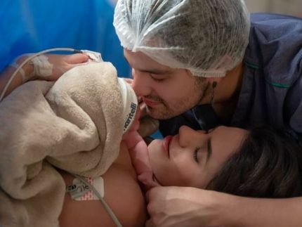 Equipe revela detalhes do parto da filha de Luan e Jade: “Nasceu com música” 31 Equipe revela detalhes do parto da filha de Luan e