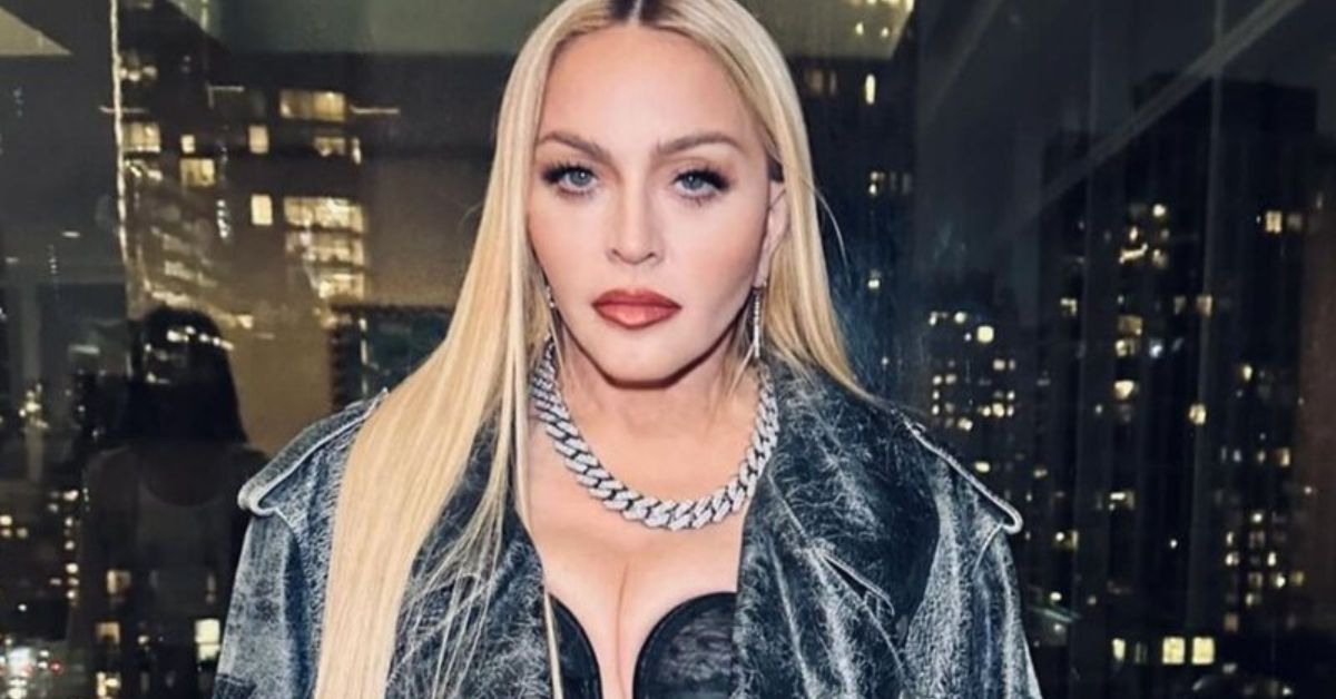 Madonna surpreende abre album de fotos com todos os filhos